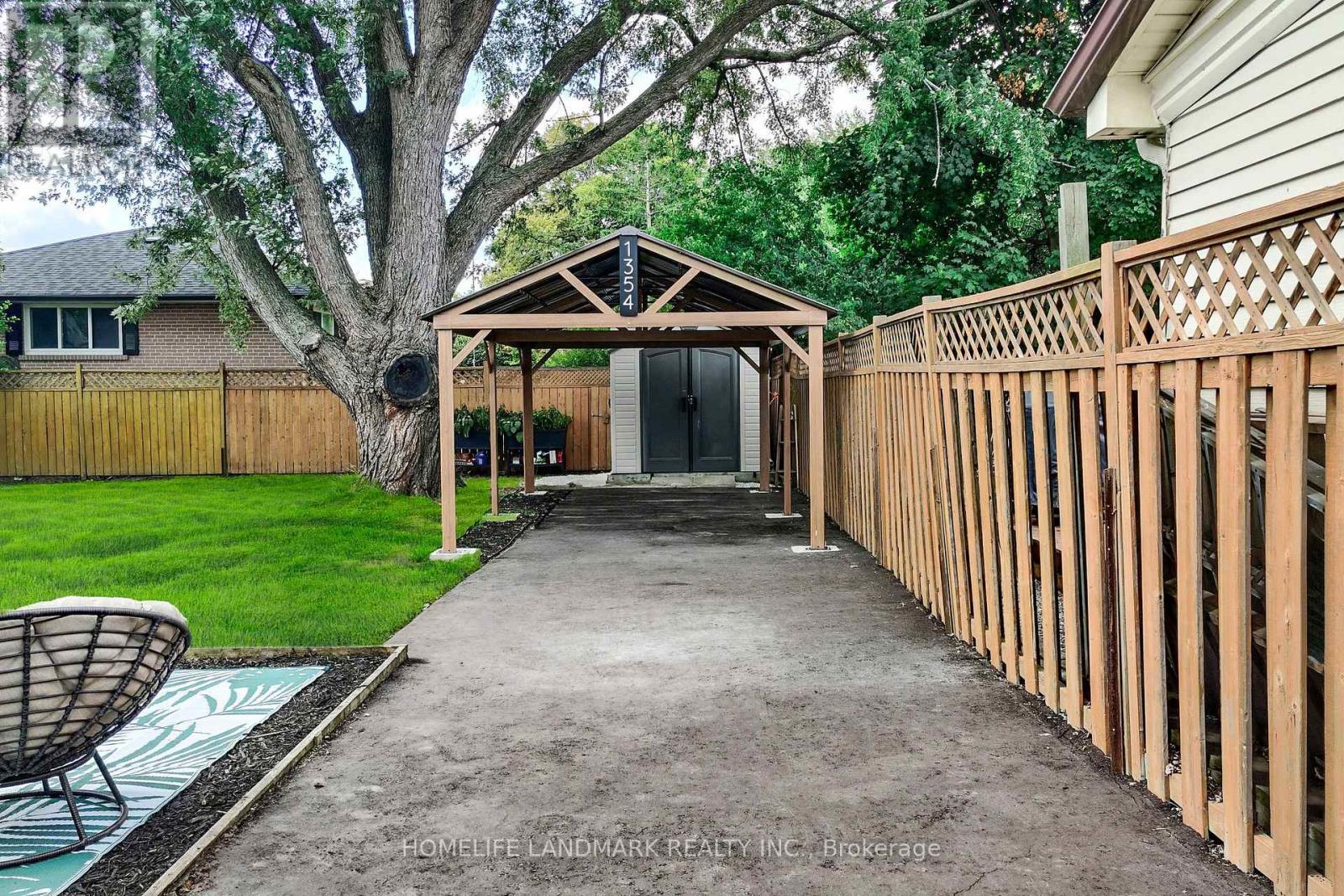 Photo 45 of 1354 Kelly Road, Mississauga ON