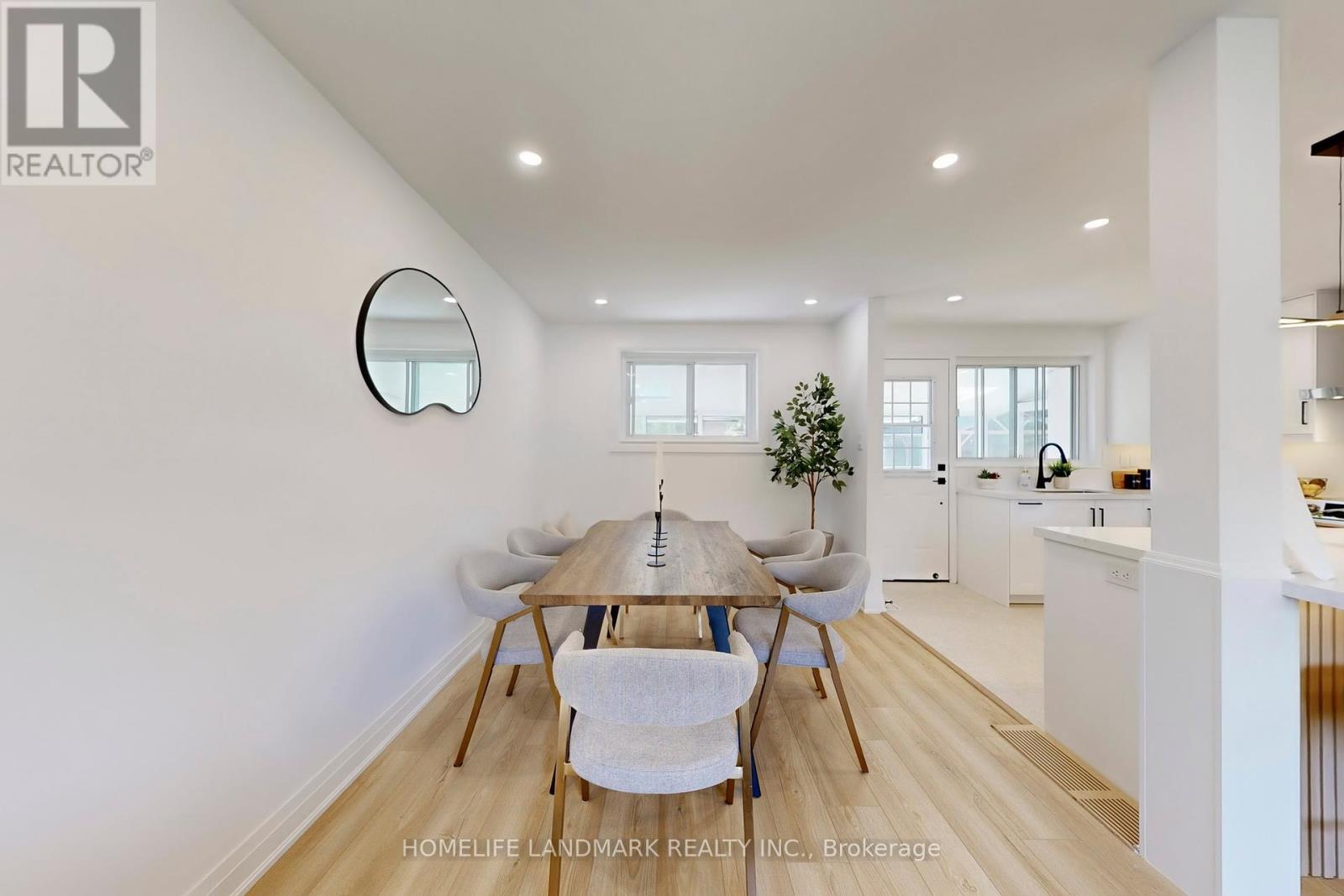 Photo 7 of 1354 Kelly Road, Mississauga ON