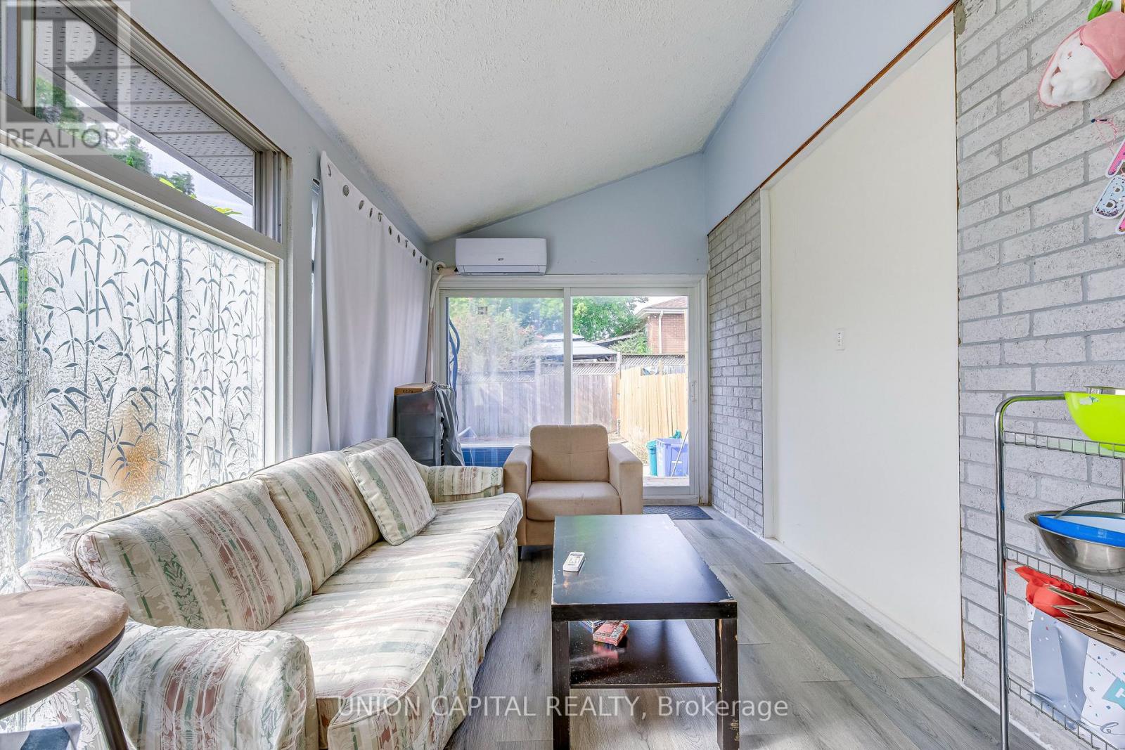 Photo 36 of 1060 Glendor Avenue, Burlington ON