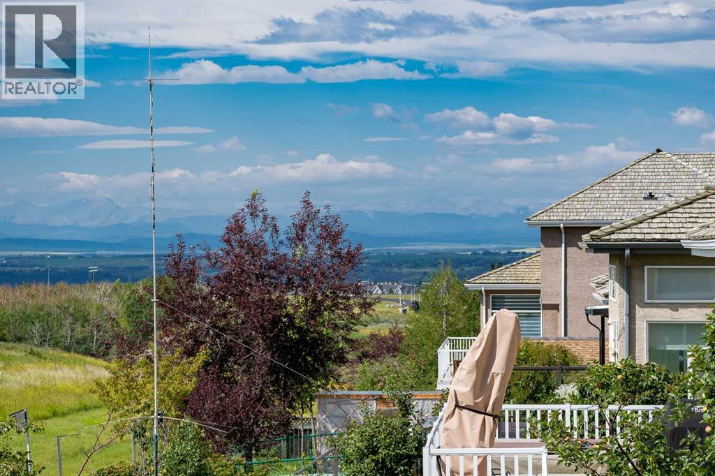 Photo 29 of 57 Royal Crest Terrace Nw, Calgary AB
