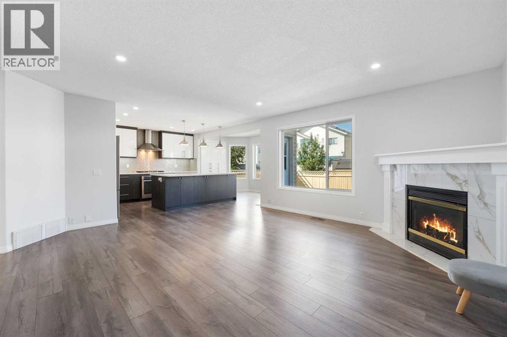 Single Family House for Sale in  Coral Reef Close NE Coral Springs Calgary 