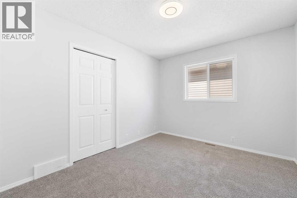 Single Family House for Sale in  Coral Reef Close NE Coral Springs Calgary 