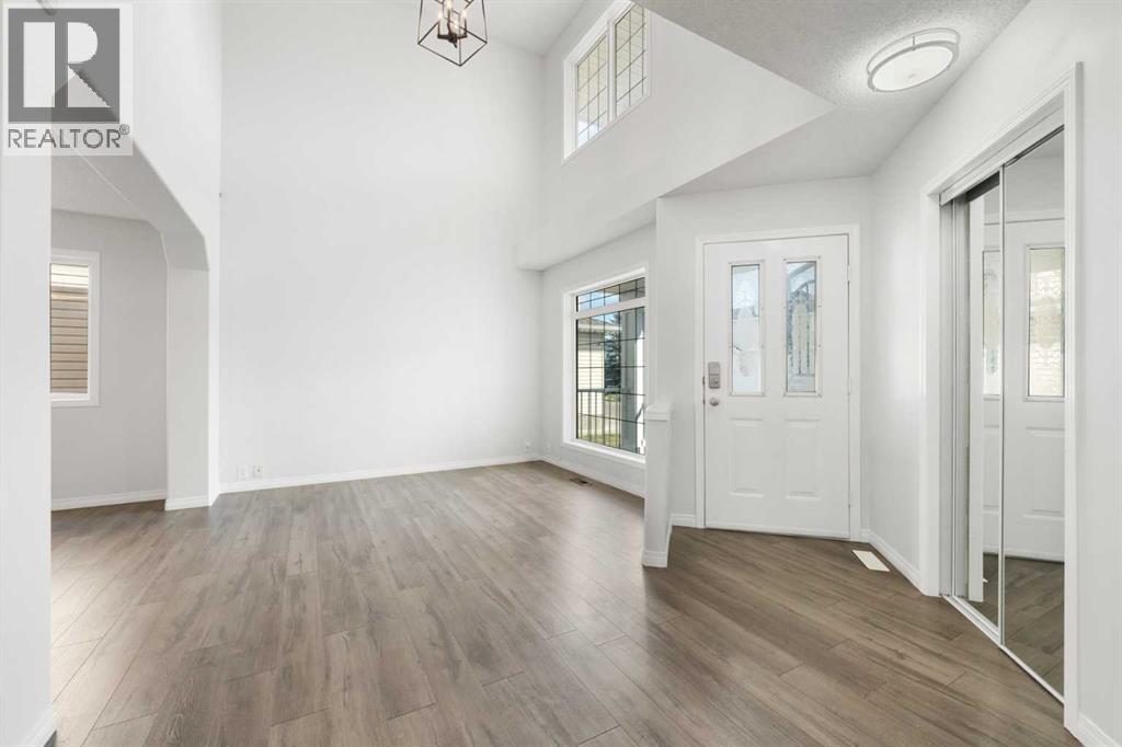 Single Family House for Sale in  Coral Reef Close NE Coral Springs Calgary 
