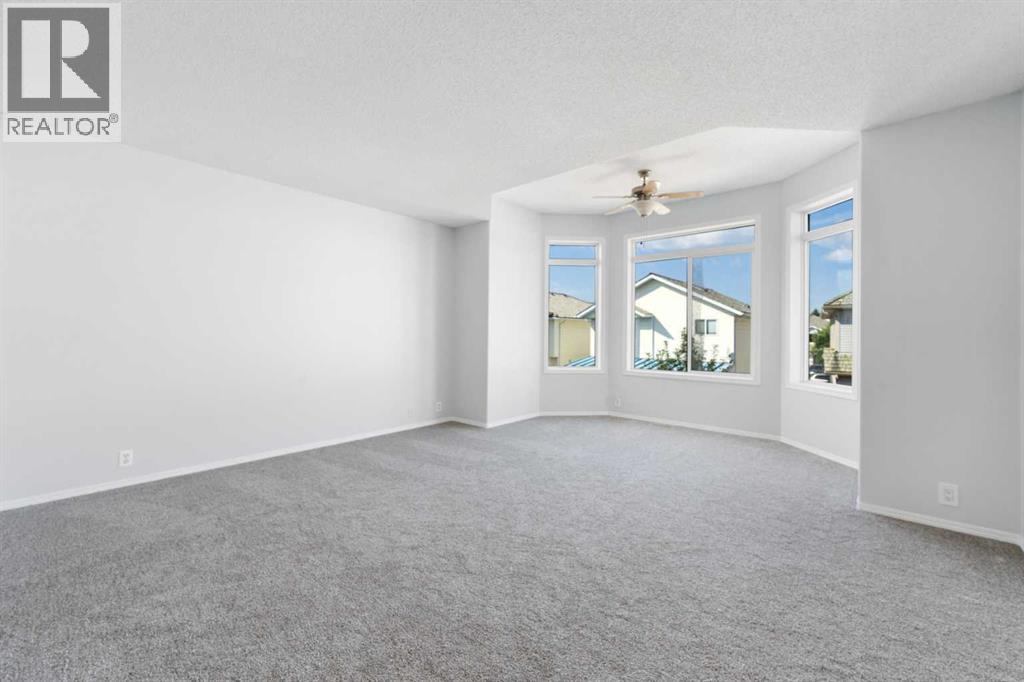 Single Family House for Sale in  Coral Reef Close NE Coral Springs Calgary 