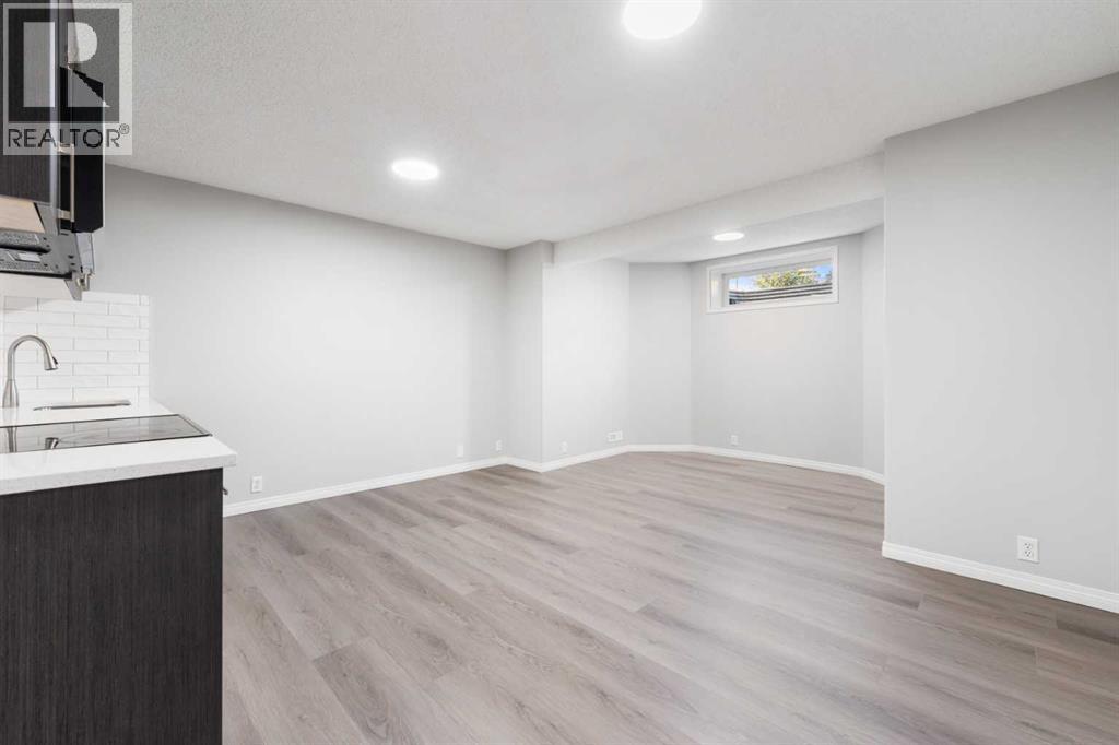 Single Family House for Sale in  Coral Reef Close NE Coral Springs Calgary 