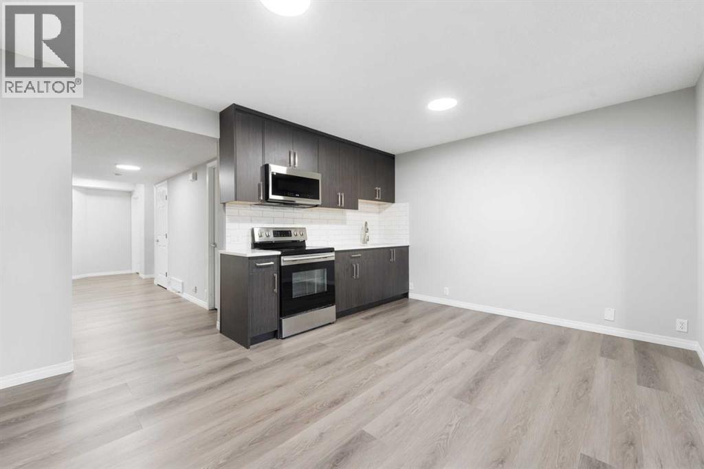 Single Family House for Sale in  Coral Reef Close NE Coral Springs Calgary 