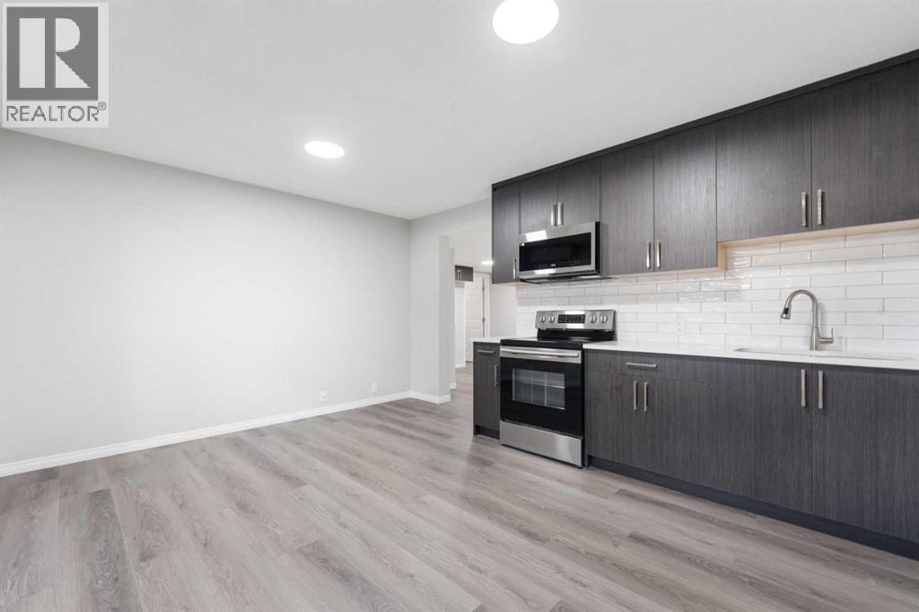 Single Family House for Sale in  Coral Reef Close NE Coral Springs Calgary 