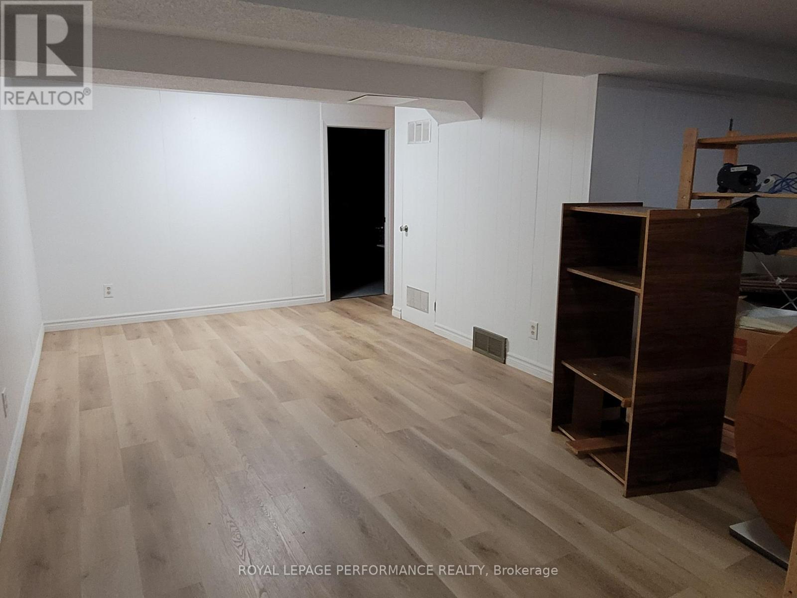 Photo 29 of 903 J Elmsmere Road, Ottawa ON