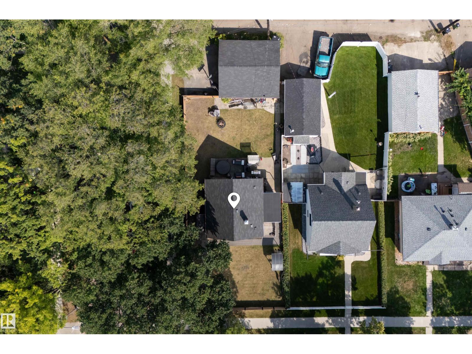 Photo 22 of 6014 120 Av Nw, Edmonton AB