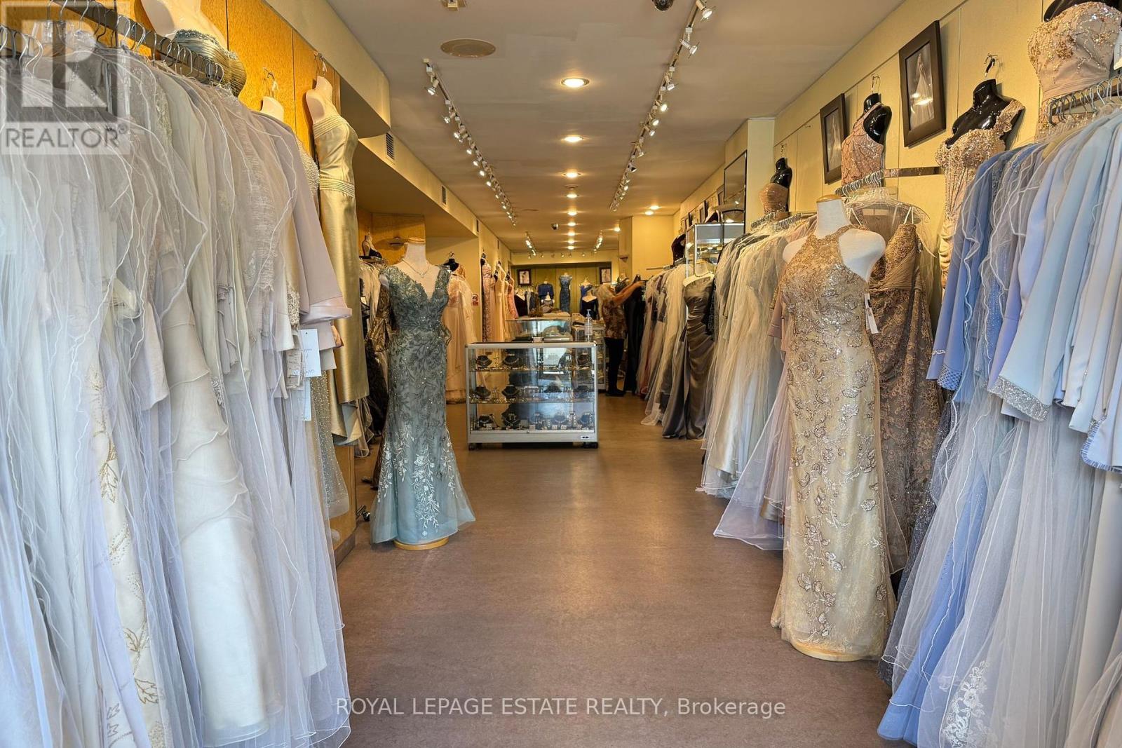 Photo 10 of 1196 St Clair Avenue W, Toronto ON
