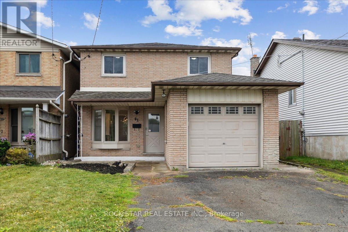 Photo 3 of 61 Adis Avenue, Hamilton ON