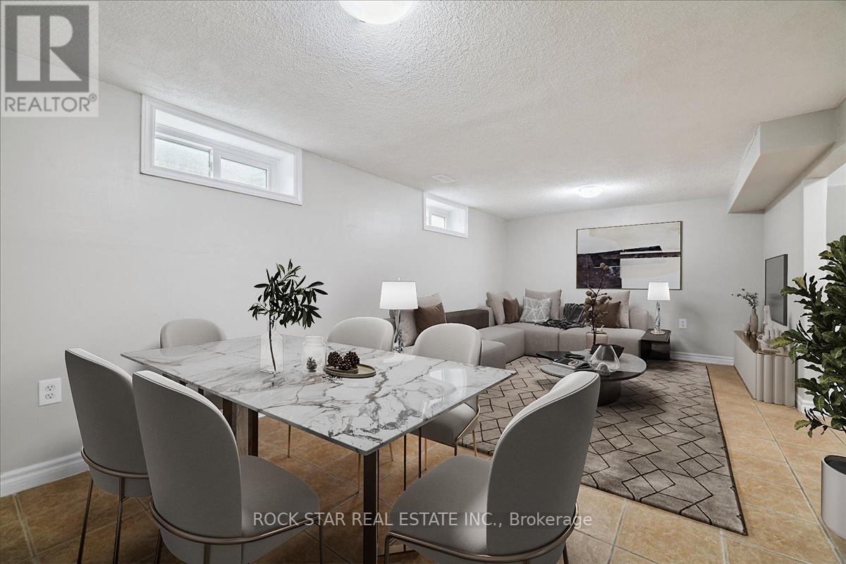 Photo 33 of 61 Adis Avenue, Hamilton ON