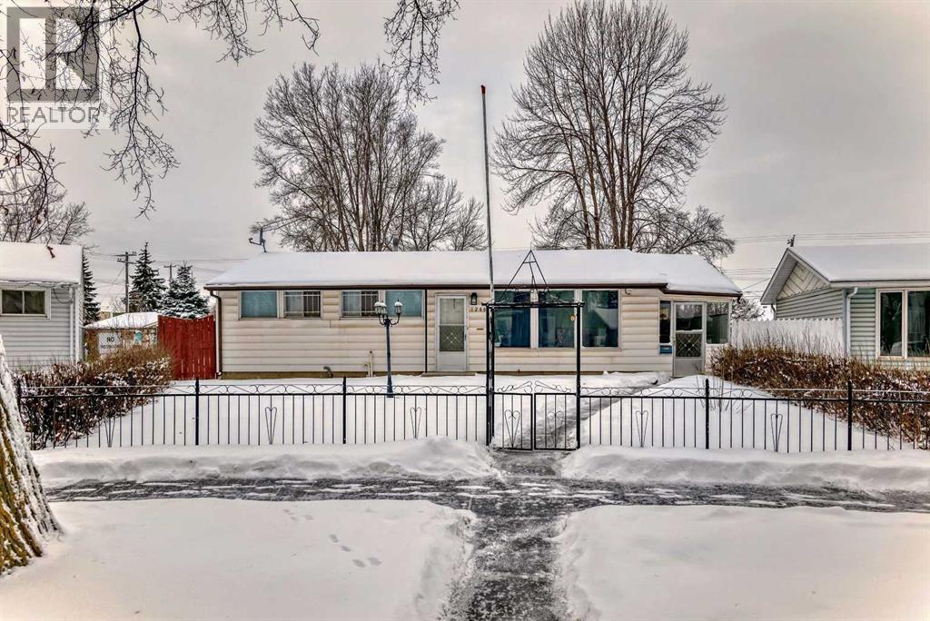 Photo 24 of 12804 108 Street Nw, Edmonton AB