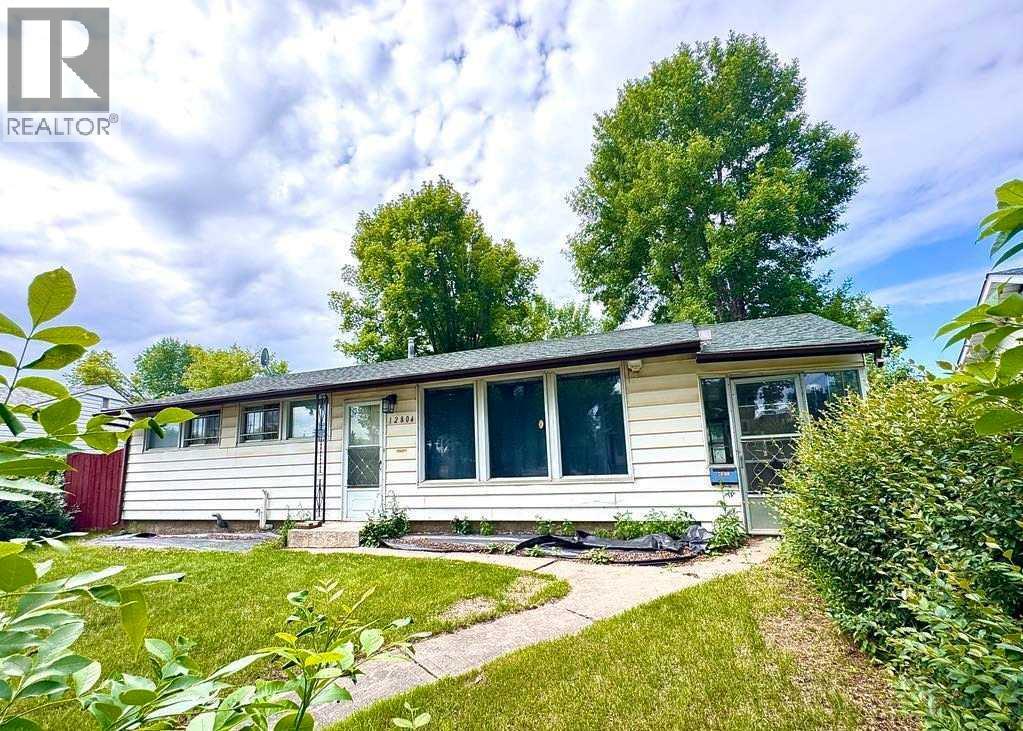 Photo 2 of 12804 108 Street Nw, Edmonton AB