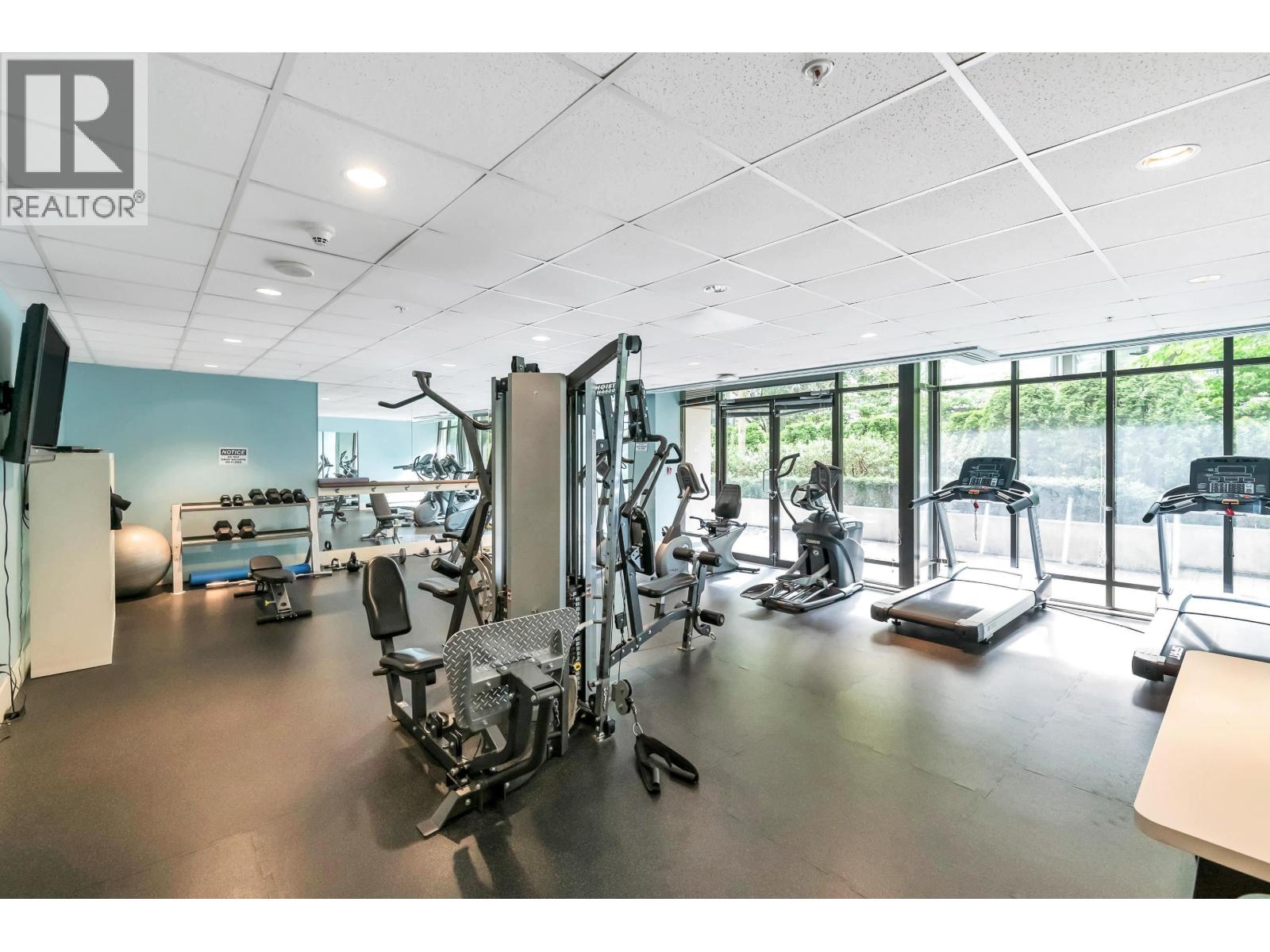 Photo 11 of 801 2959 Glen Drive, Coquitlam BC