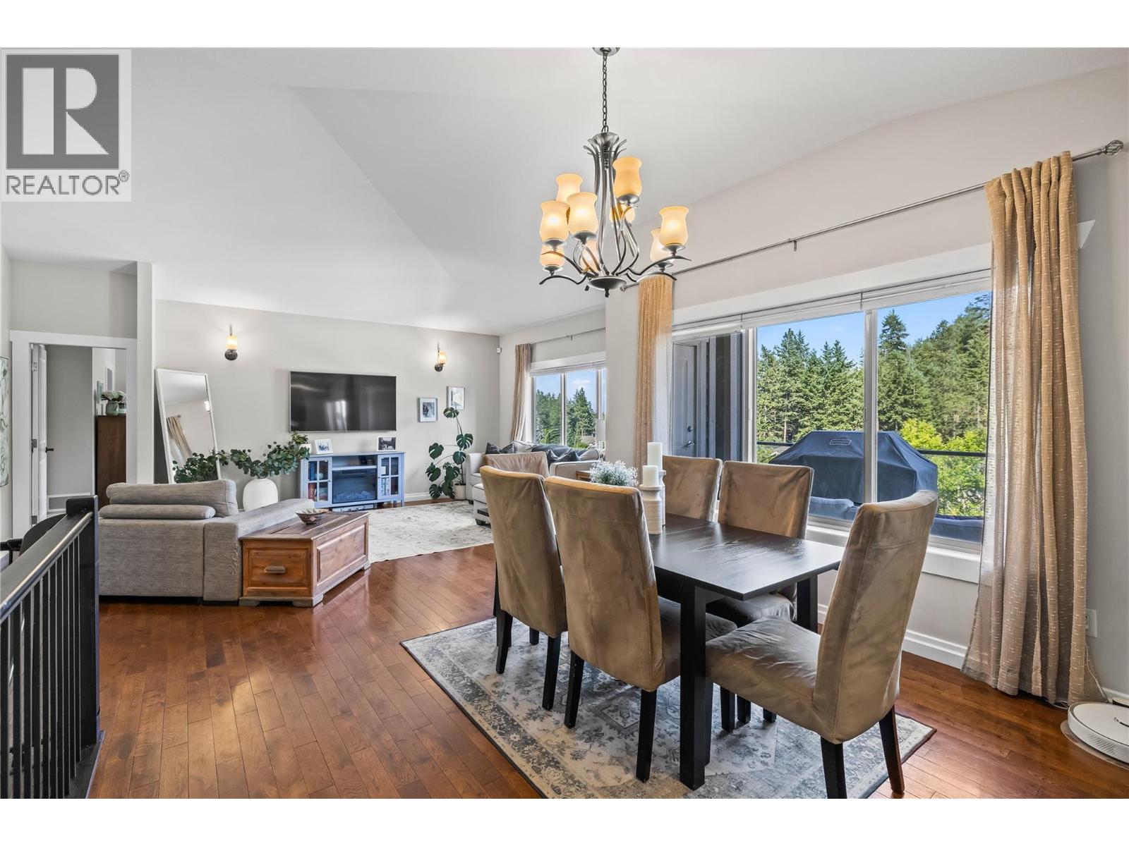  2223 Sunview Drive, West Kelowna