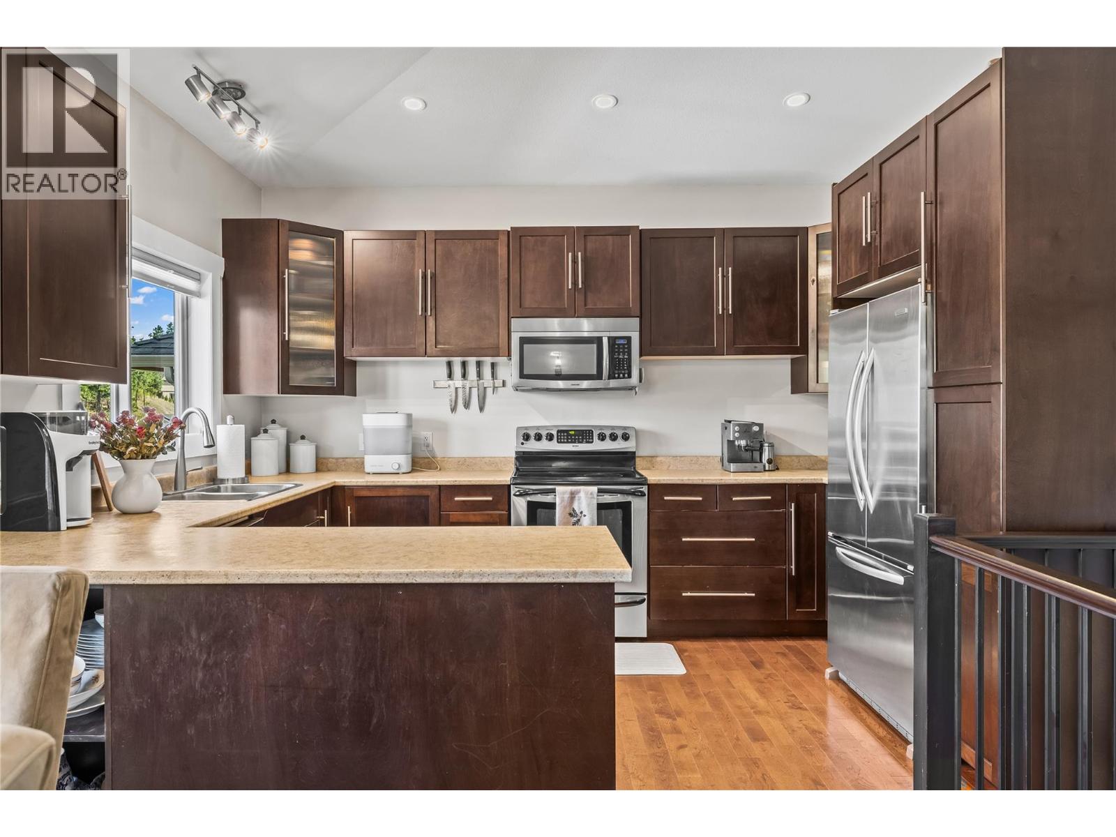  2223 Sunview Drive, West Kelowna