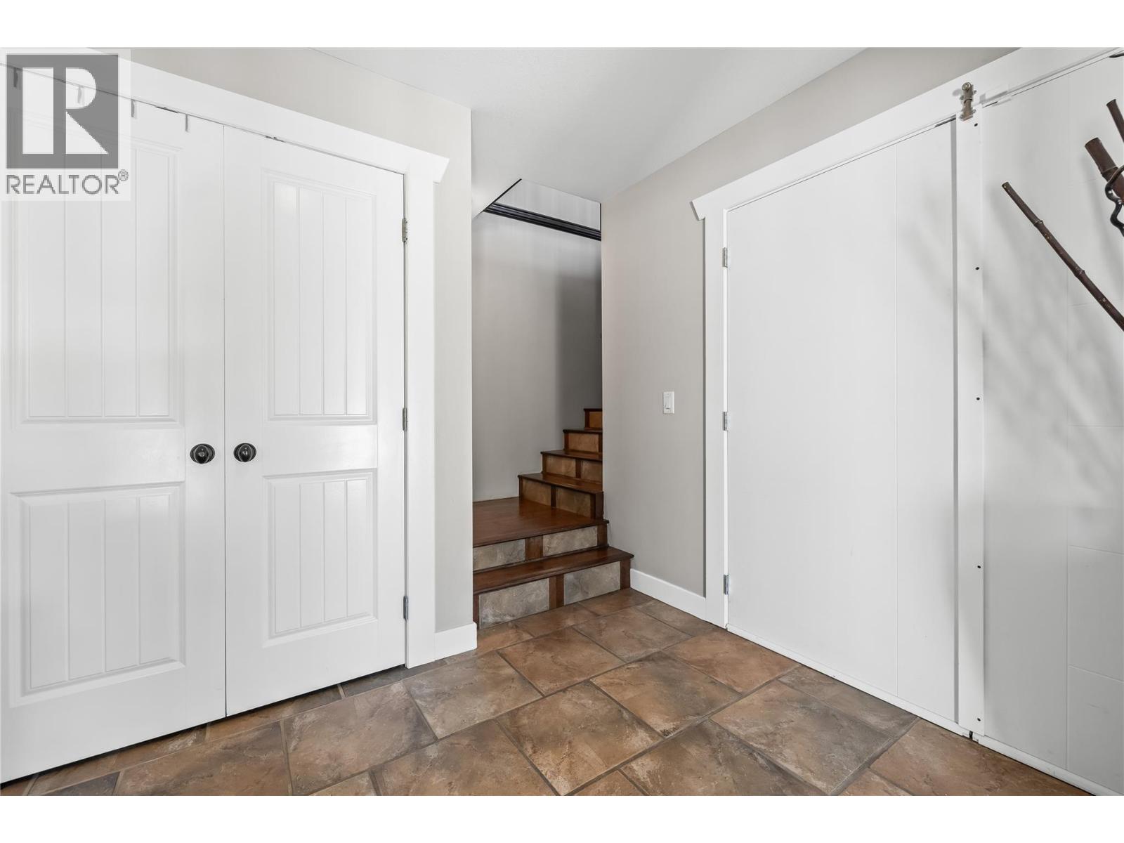 2223 Sunview Drive, West Kelowna