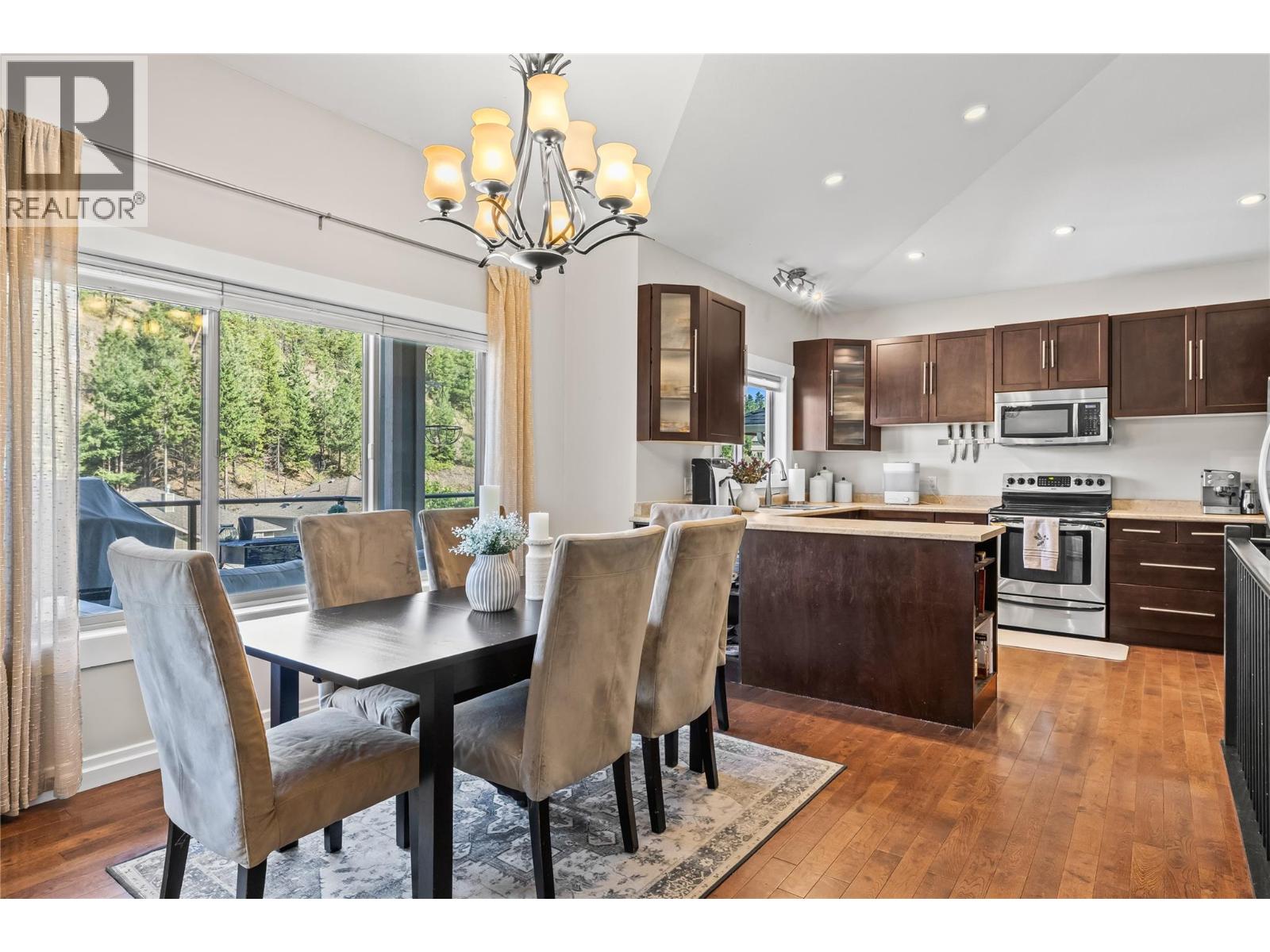  2223 Sunview Drive, West Kelowna