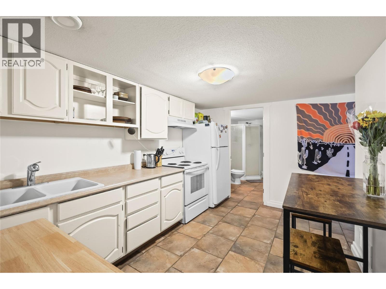  2223 Sunview Drive, West Kelowna