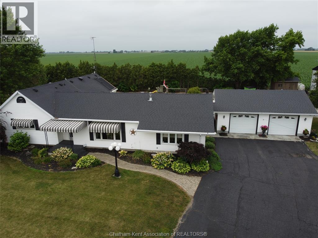 Photo 3 of 7465 Creek Line, Chatham ON