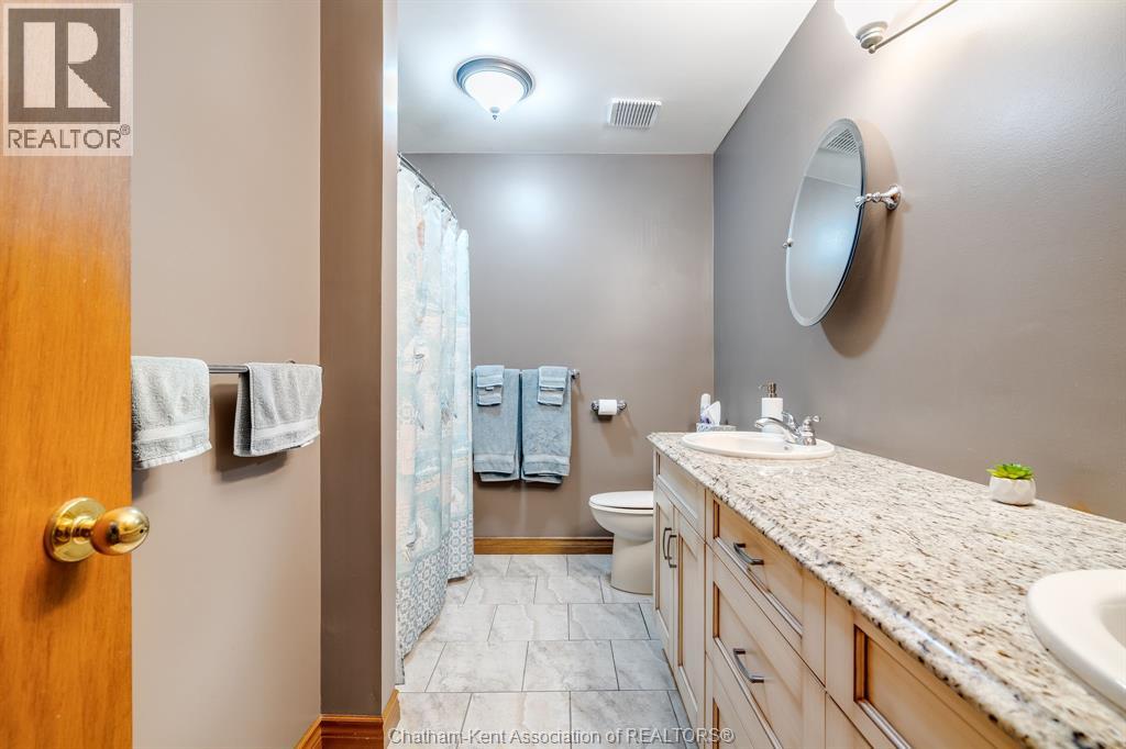 Photo 17 of 47 Mckee Road, Wallaceburg ON