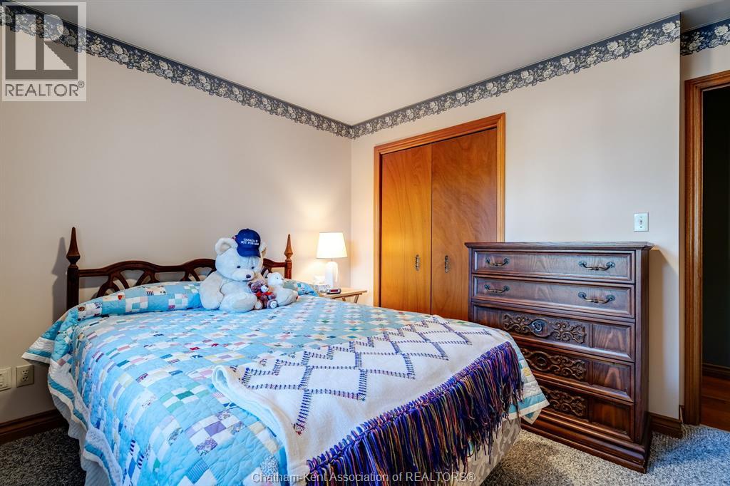 Photo 19 of 47 Mckee Road, Wallaceburg ON