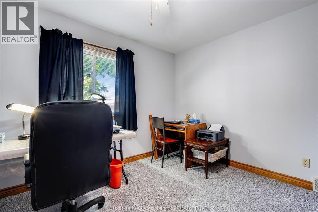 Photo 21 of 47 Mckee Road, Wallaceburg ON