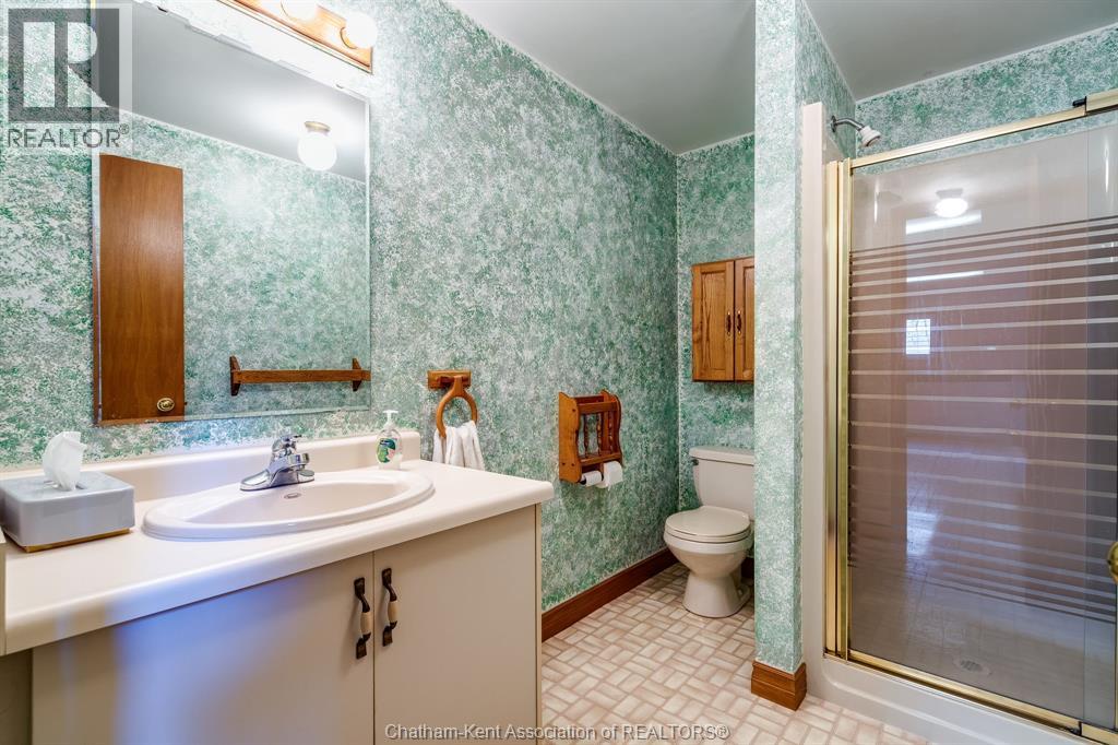 Photo 25 of 47 Mckee Road, Wallaceburg ON