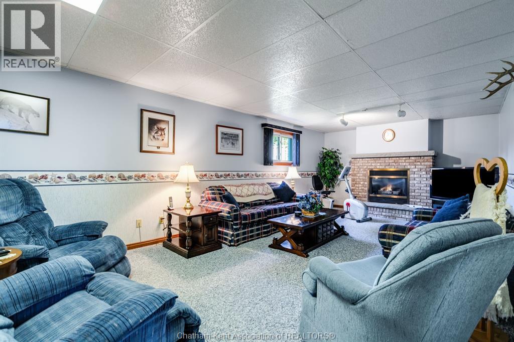 Photo 26 of 47 Mckee Road, Wallaceburg ON