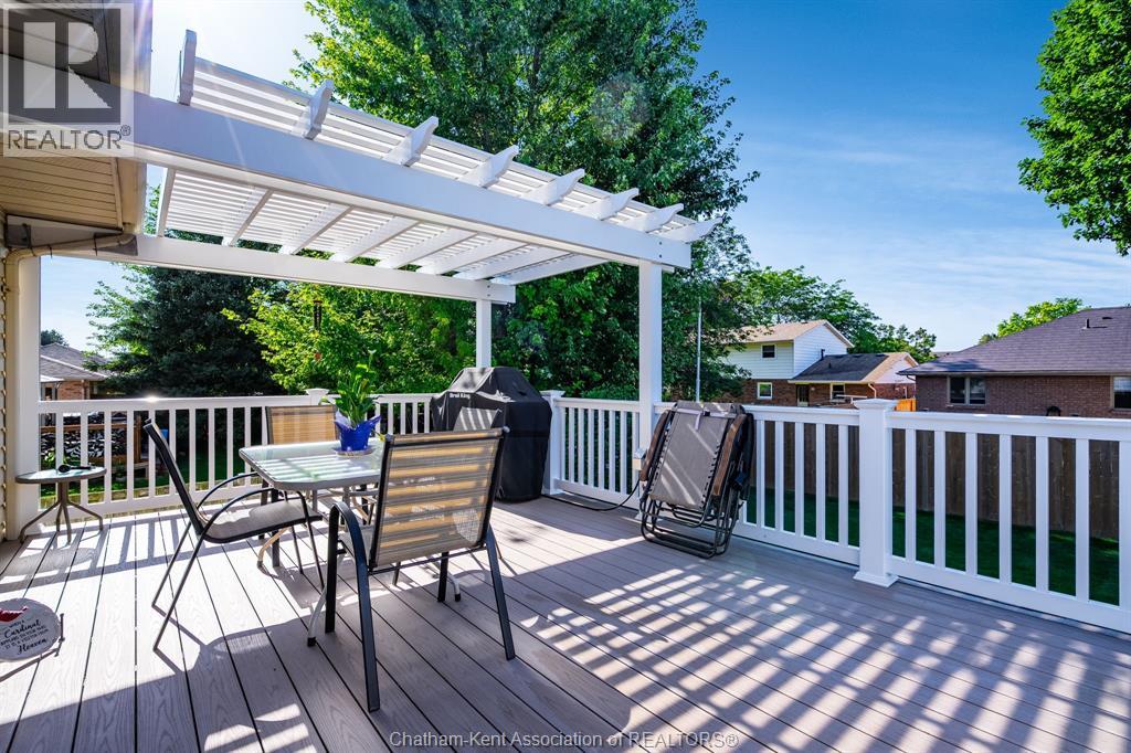 Photo 28 of 47 Mckee Road, Wallaceburg ON
