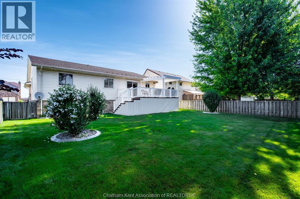 Photo 34 of 47 Mckee Road, Wallaceburg ON