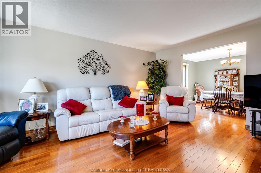 Photo 6 of 47 Mckee Road, Wallaceburg ON