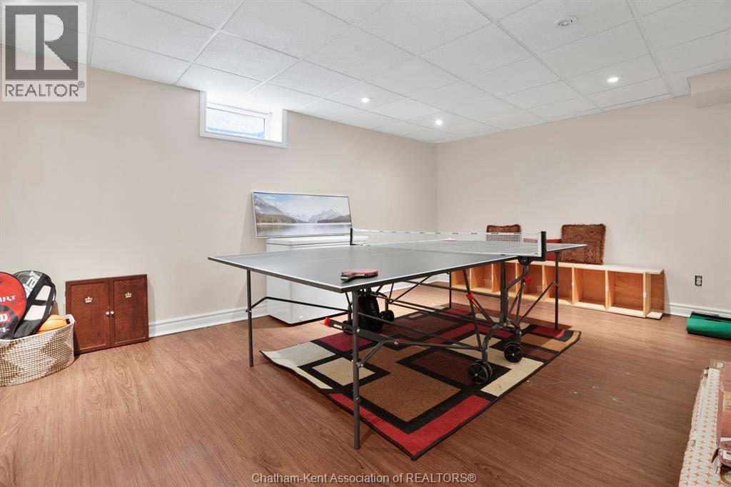 Photo 39 of 34 Braemar Boulevard, Chatham ON