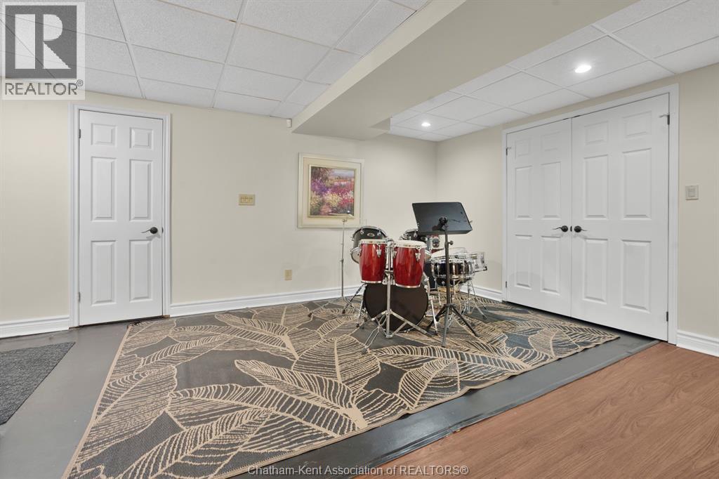 Photo 42 of 34 Braemar Boulevard, Chatham ON