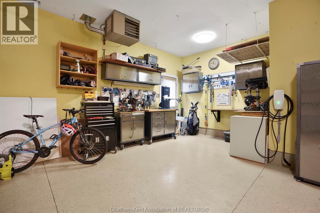 Photo 45 of 34 Braemar Boulevard, Chatham ON