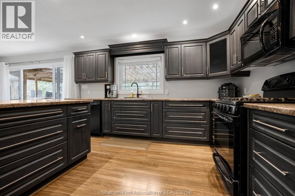 Photo 11 of 21945 Communication Road, Chatham ON