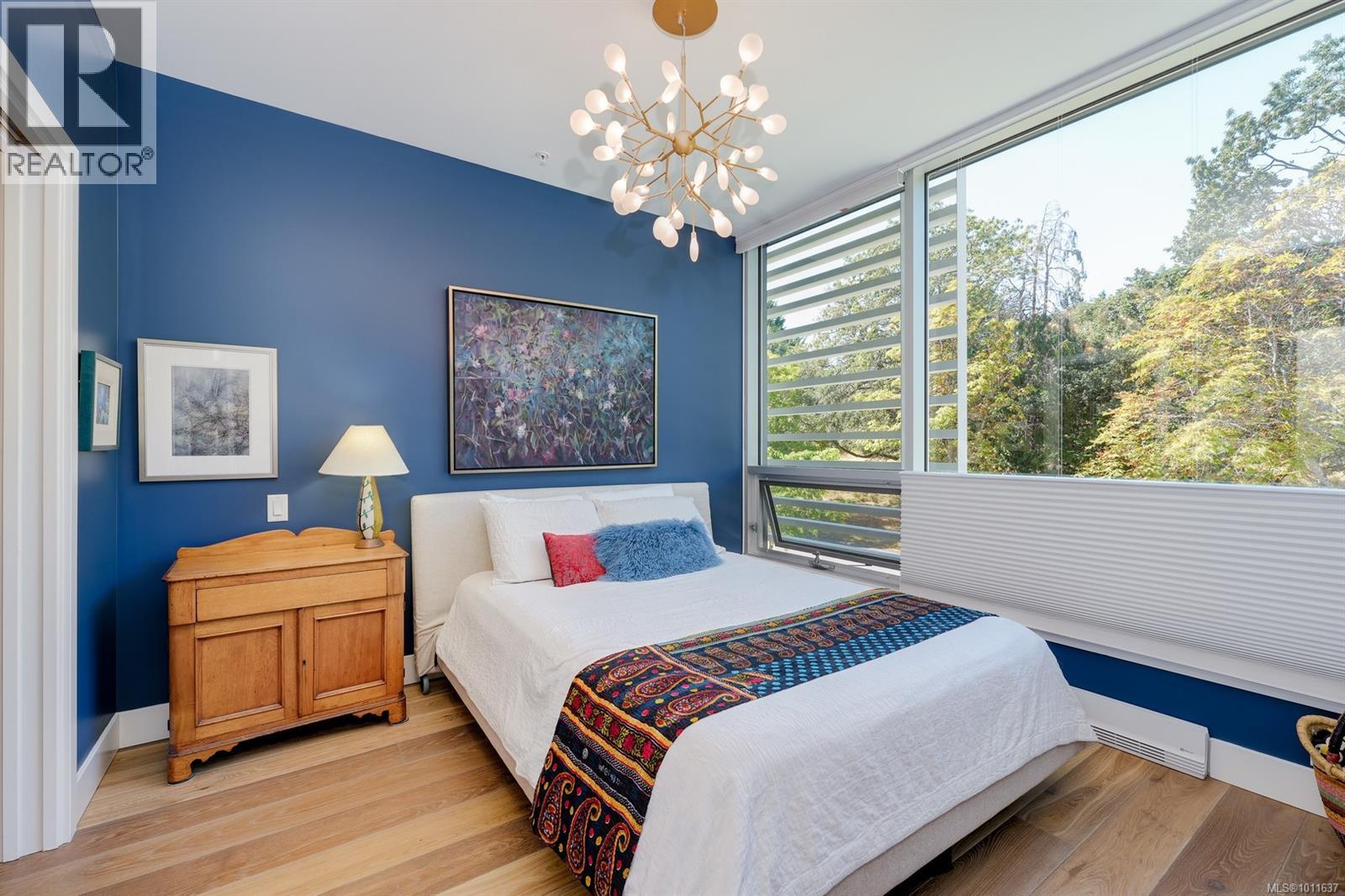 Photo 18 of 206 986 Heywood Ave, Victoria BC