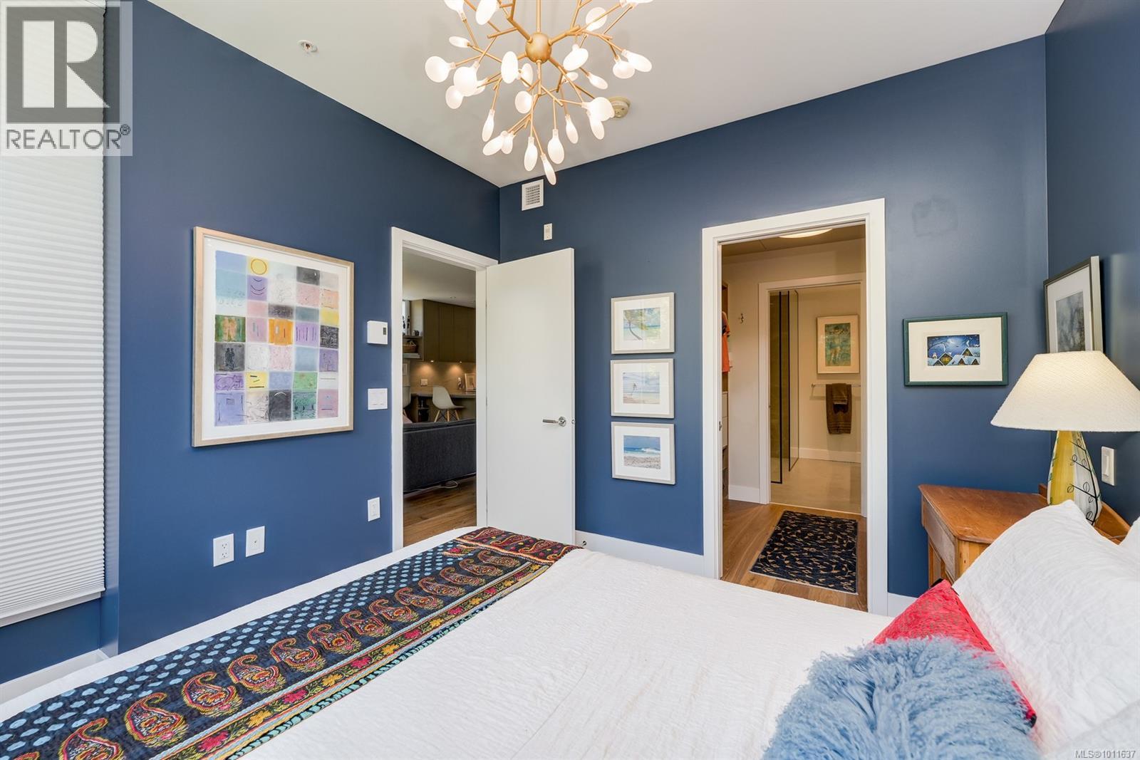 Photo 19 of 206 986 Heywood Ave, Victoria BC