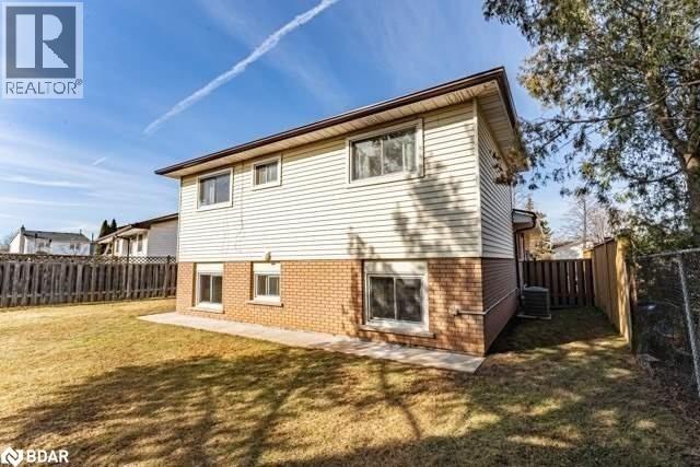 Photo 28 of 26 Greening Avenue, Stoney Creek ON