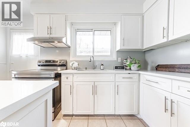 Photo 10 of 26 Greening Avenue, Stoney Creek ON
