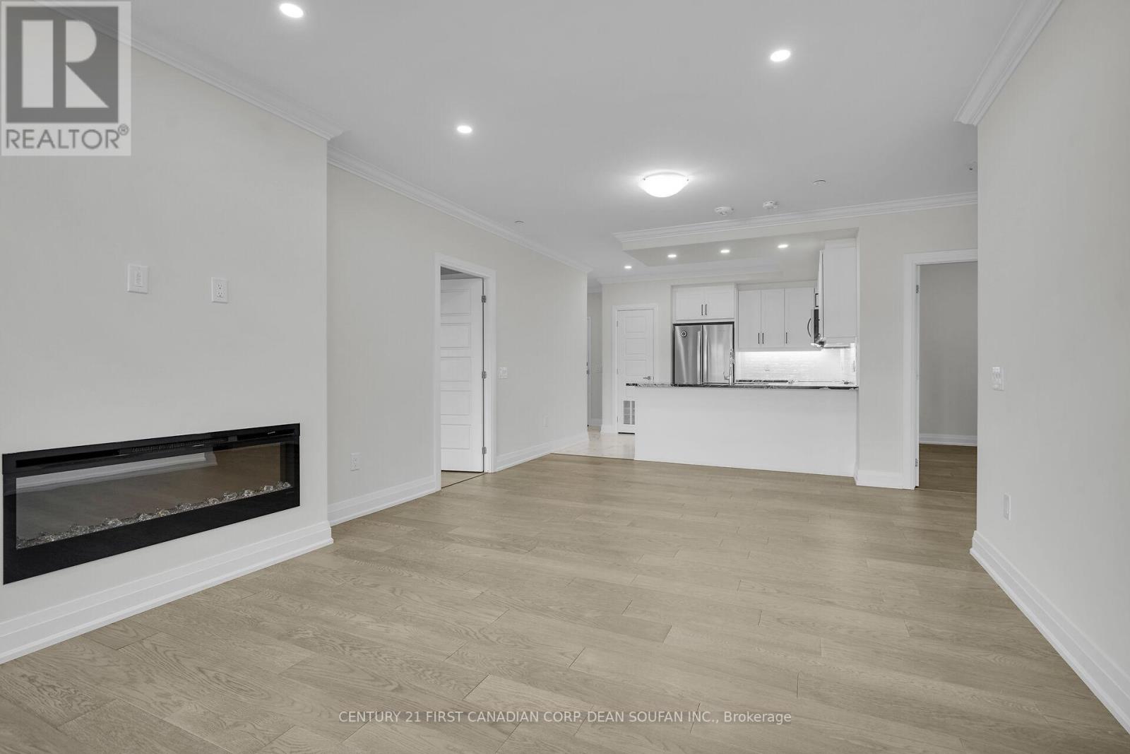 Photo 16 of 201 1975 Fountain Grass Drive, London South ON