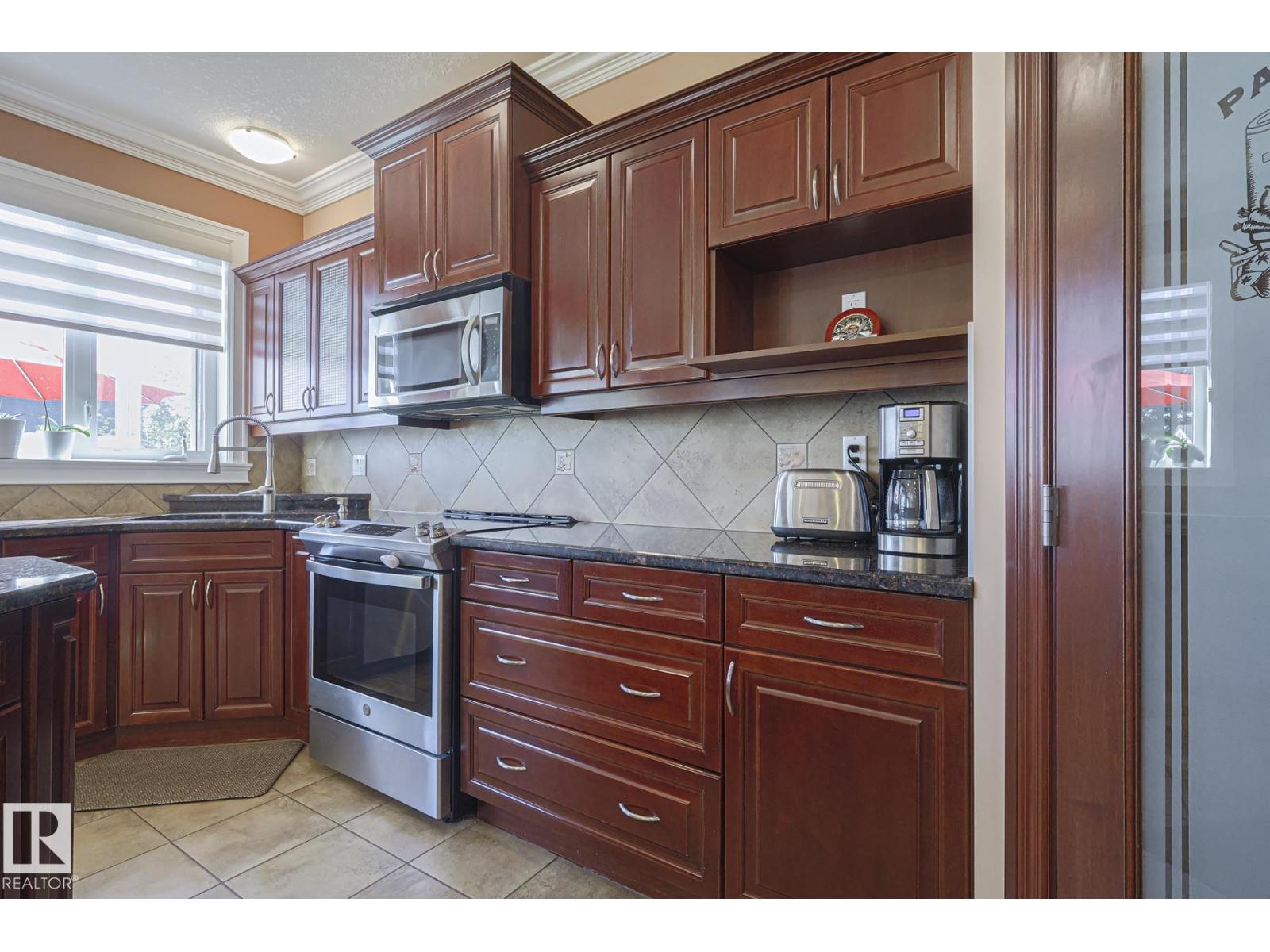 Photo 29 of 10731 150 St Nw, Edmonton AB