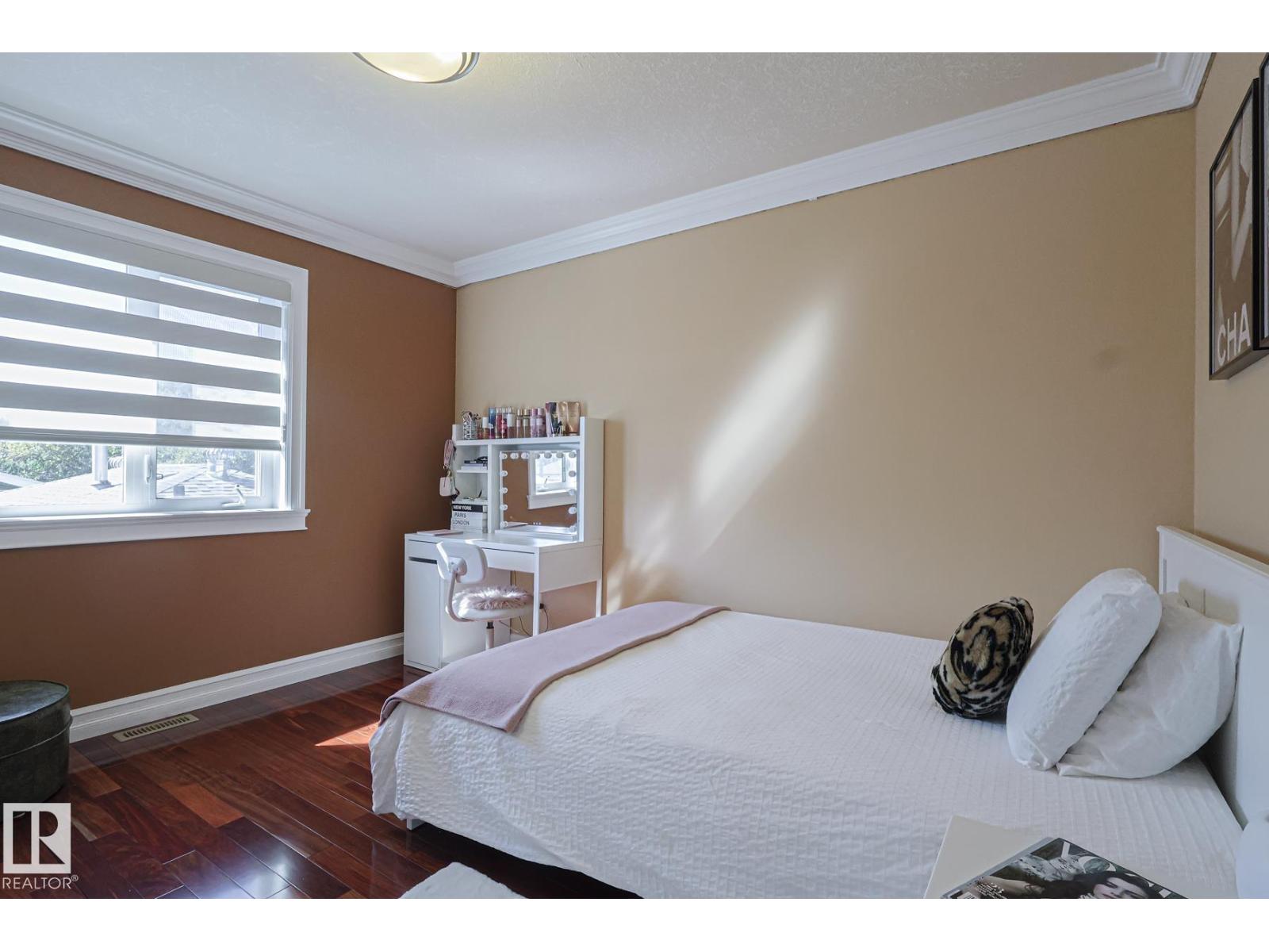 Photo 33 of 10731 150 St Nw, Edmonton AB