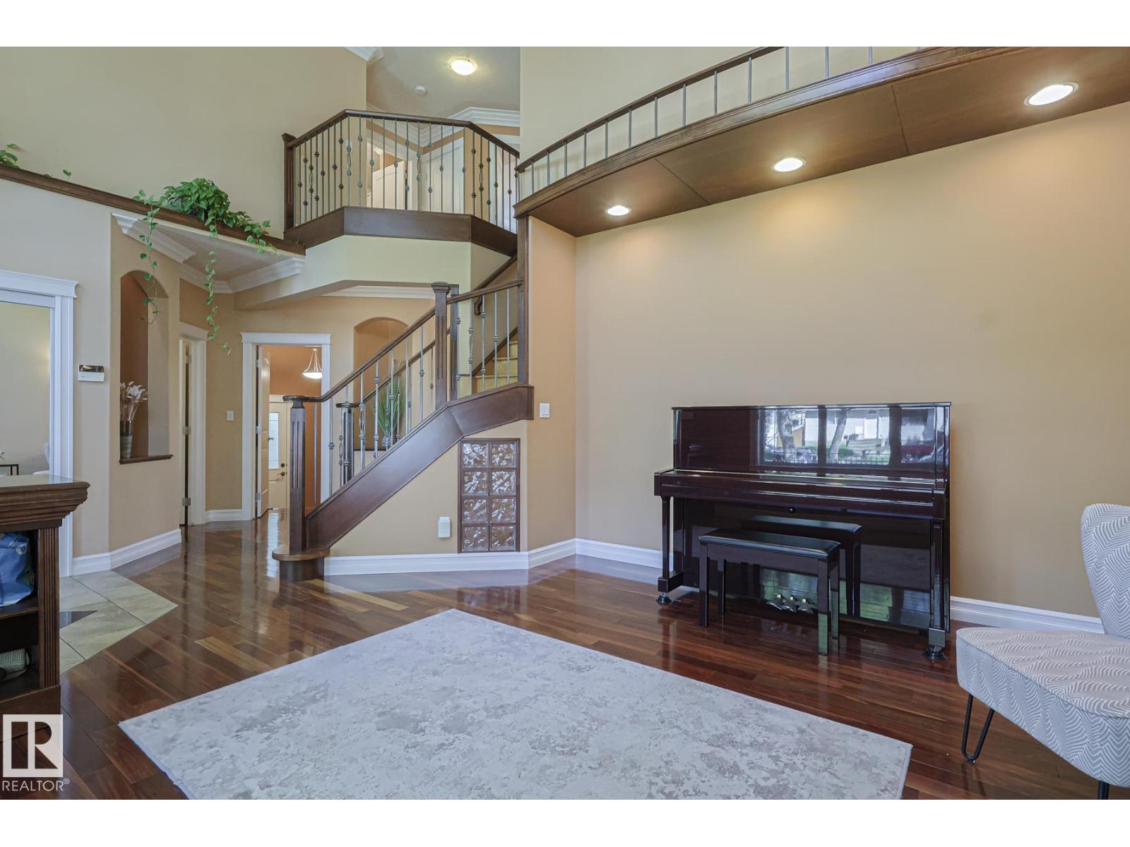 Photo 7 of 10731 150 St Nw, Edmonton AB
