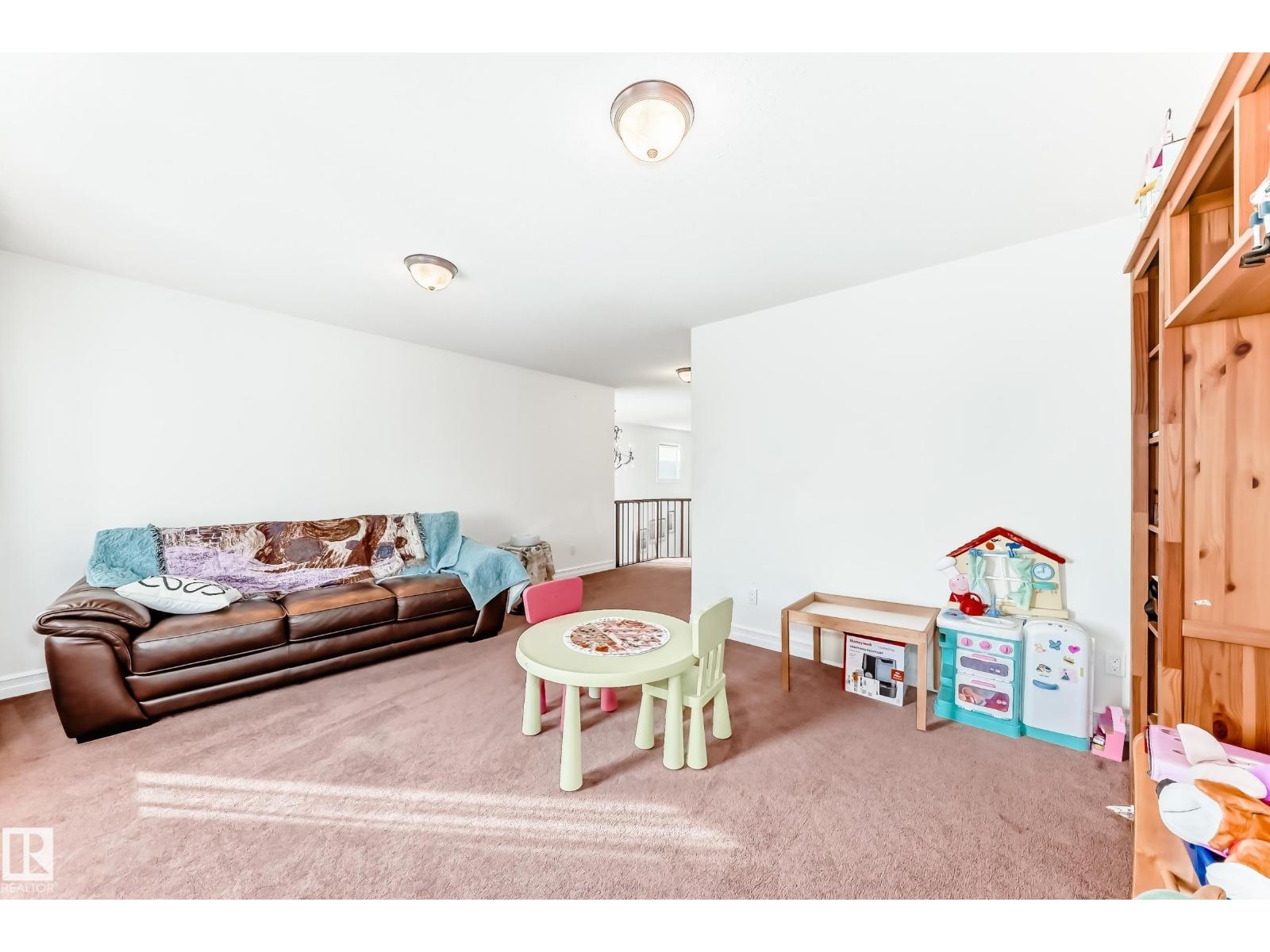 Photo 28 of 8412 218 St Nw, Edmonton AB