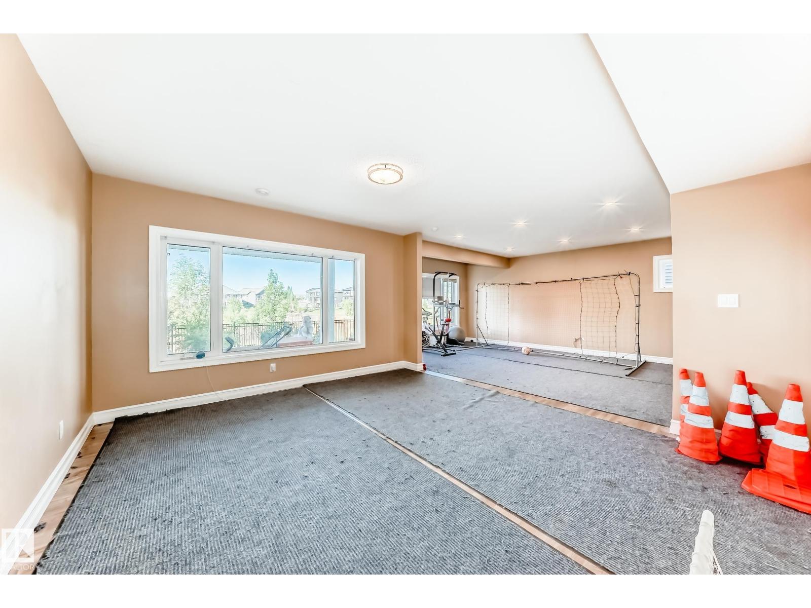Photo 41 of 8412 218 St Nw, Edmonton AB