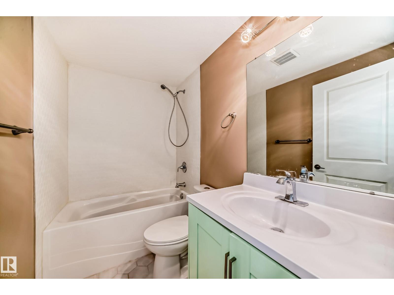 Photo 44 of 8412 218 St Nw, Edmonton AB
