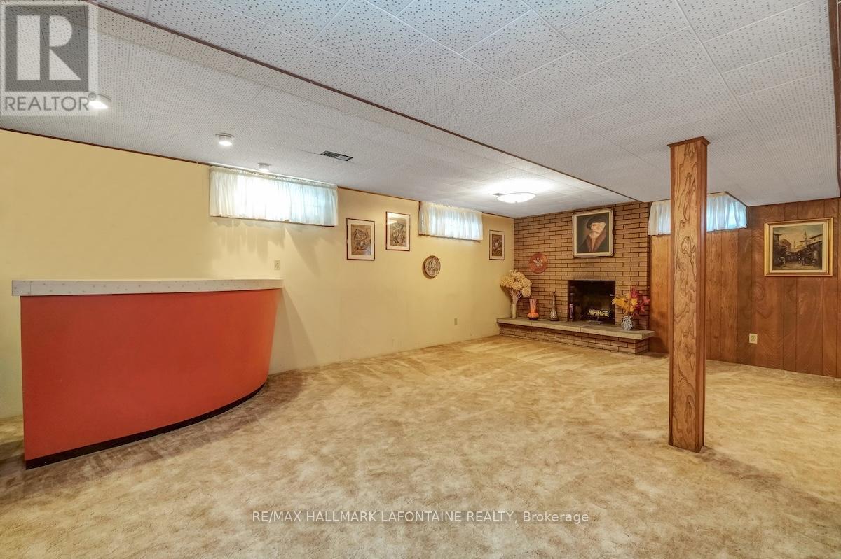 Photo 34 of 844 Edgeworth Avenue, Ottawa ON