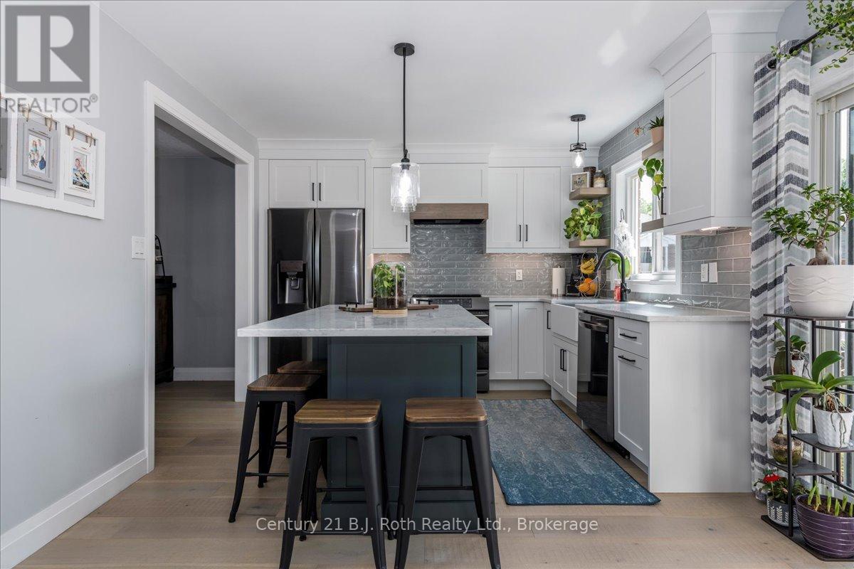 Photo 11 of 4 Sheppard Drive, Tay ON